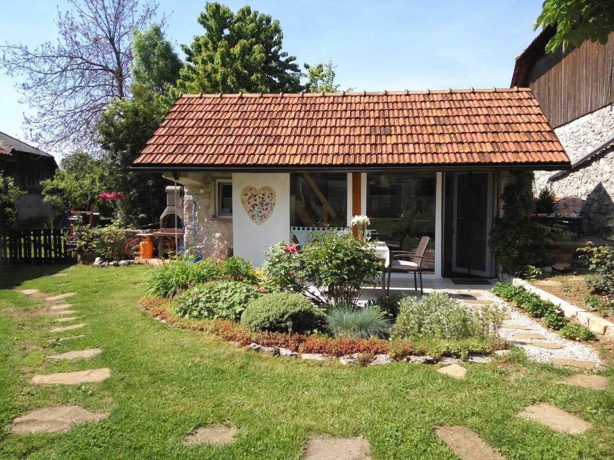 Tiny House With A Big Heart Villa Postojna Exteriör bild